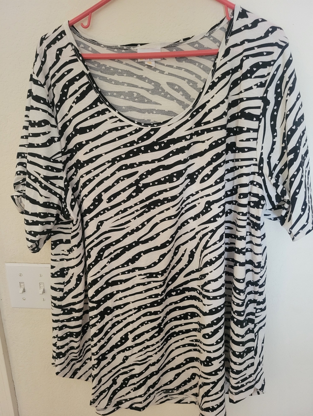 Black & White Zebra Stripe Scoop Neck Women's Top With Hearts
